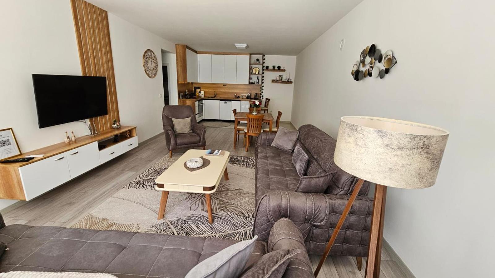 Value Living Apartment Ferizaj Extérieur photo